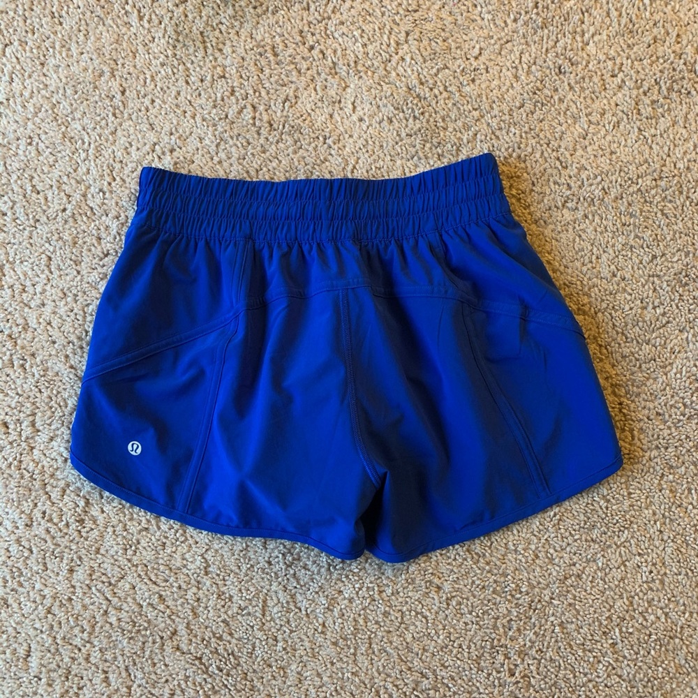 Lululemon Tracker v shorts 4”🍋